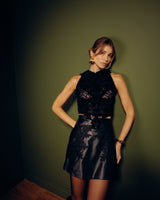 Blusa em Renda Aplicada