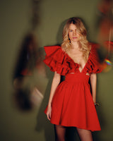 Vestido Curto com Babados Estruturados