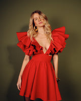 Vestido Curto com Babados Estruturados