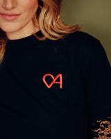 Camiseta com Manga em Renda
